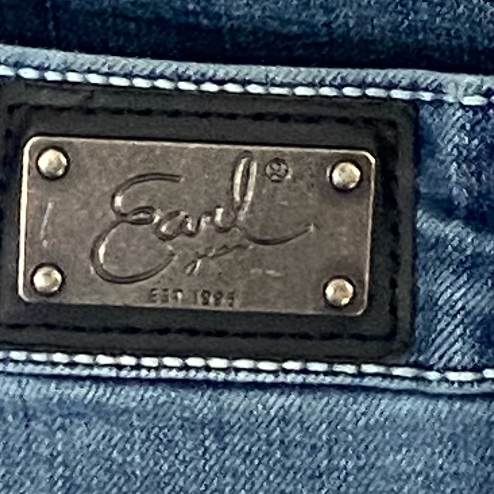Ladies Earl Jeans Size 6p Slim Boot 
Super Cute - Picture 5 of 7